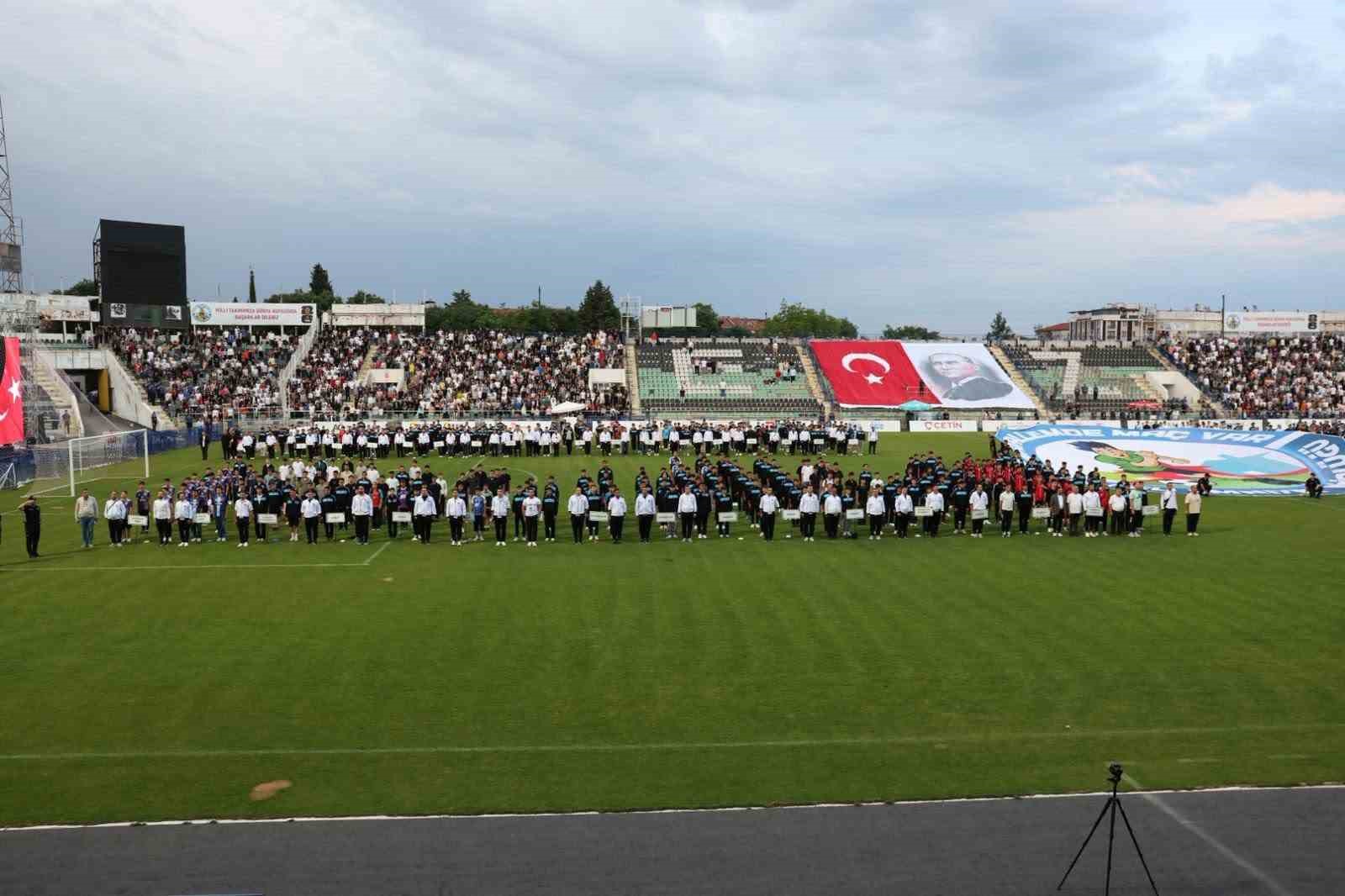 Denizli&rsquo;de &lsquo;Mahallemde Ma&ccedil; Var&rsquo; turnuvası coşkulu finalle sona erdi