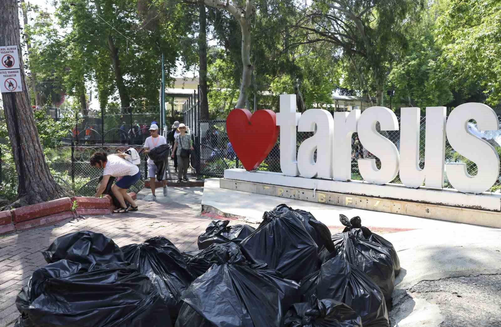 Mersin&rsquo;de D&uuml;nya &Ccedil;evre Haftasında &ccedil;evre temizliği seferberliği