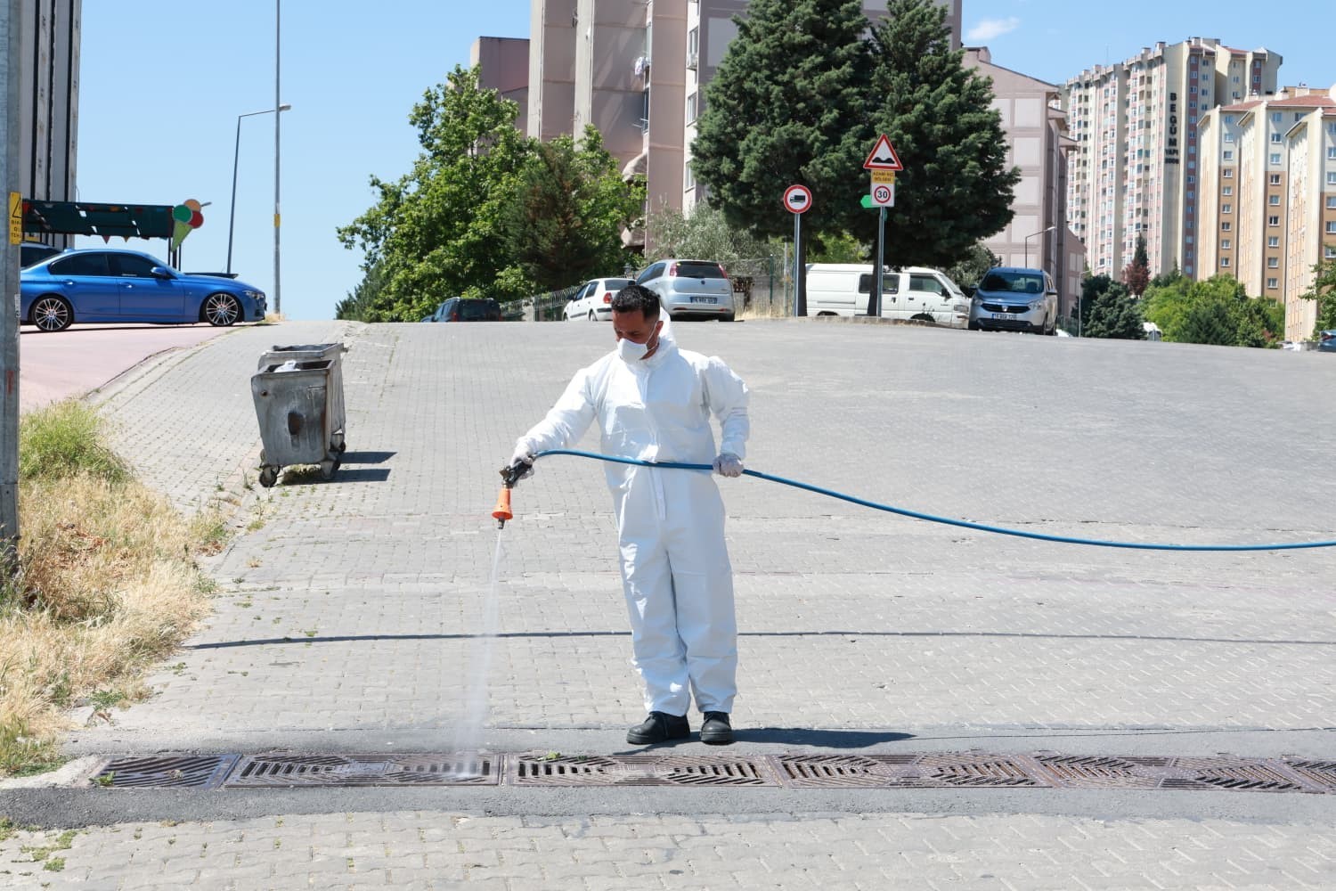 Osmangazi Belediyesi&rsquo;nden haşerelere karşı etkin m&uuml;cadele