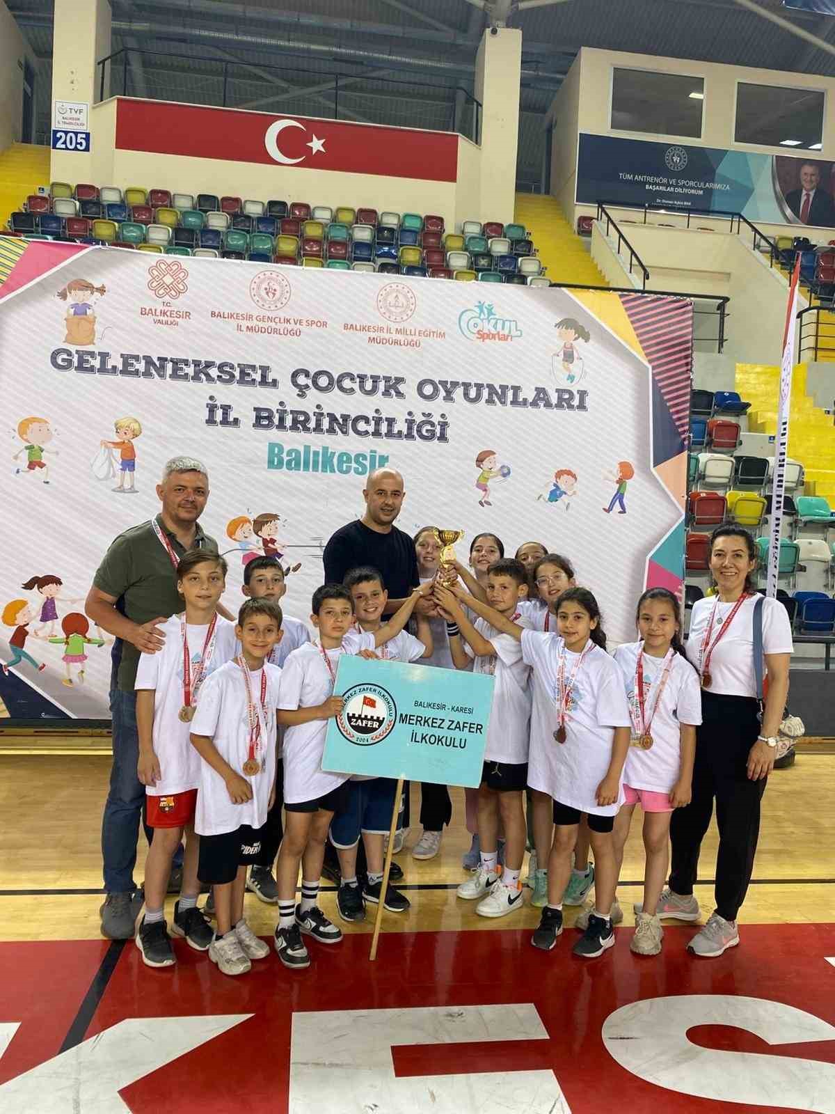 Geleneksel &ccedil;ocuk oyunları şenliği b&uuml;y&uuml;k coşkuyla tamamlandı