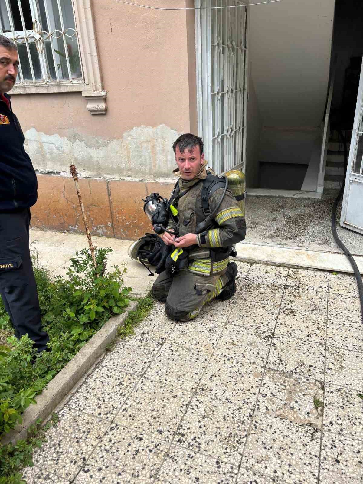 Muş&rsquo;ta korkutan ev yangını