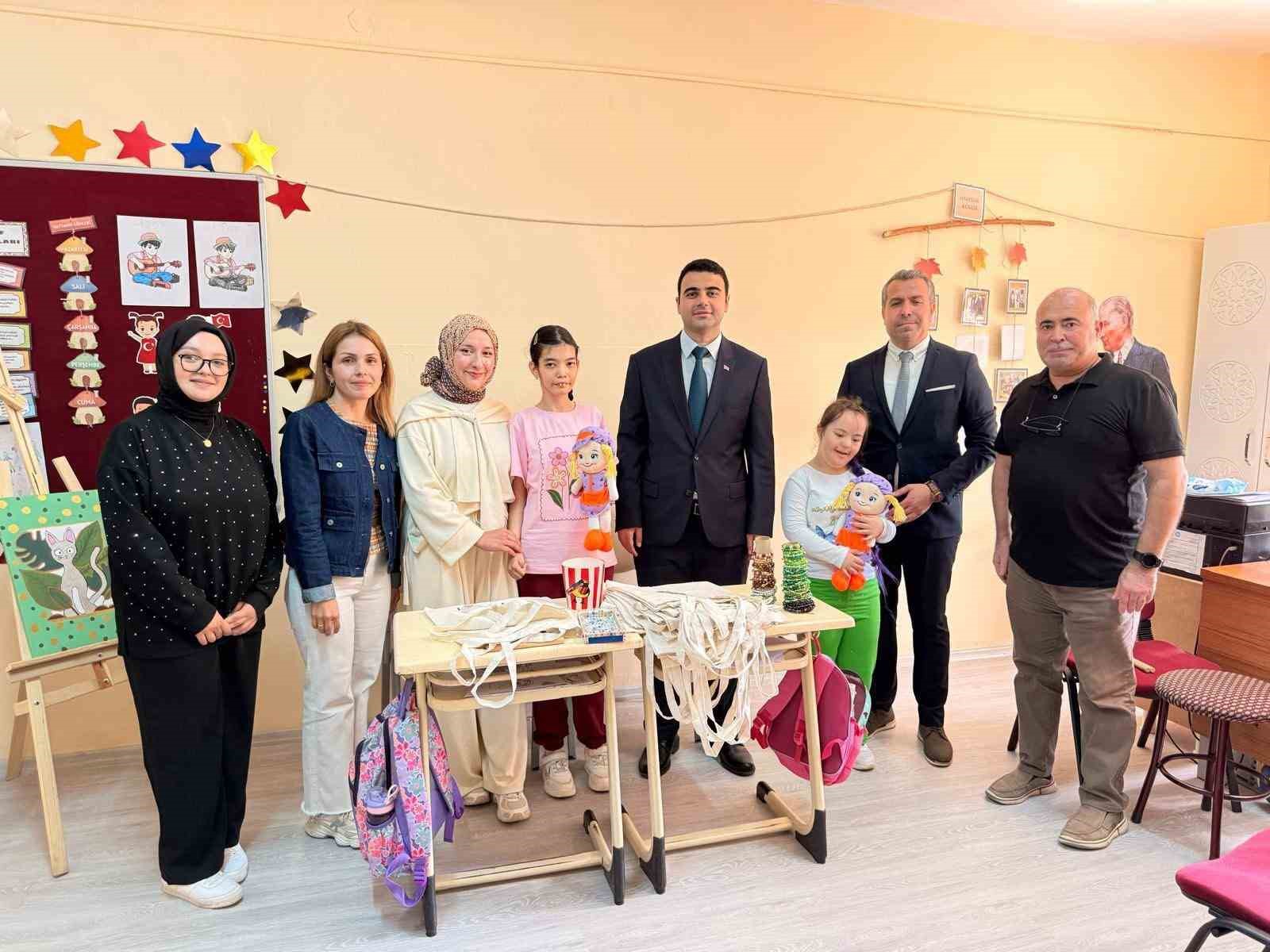 Kaymakam Kılı&ccedil;, Cumhuriyet Ortaokulu&rsquo;nu inceledi