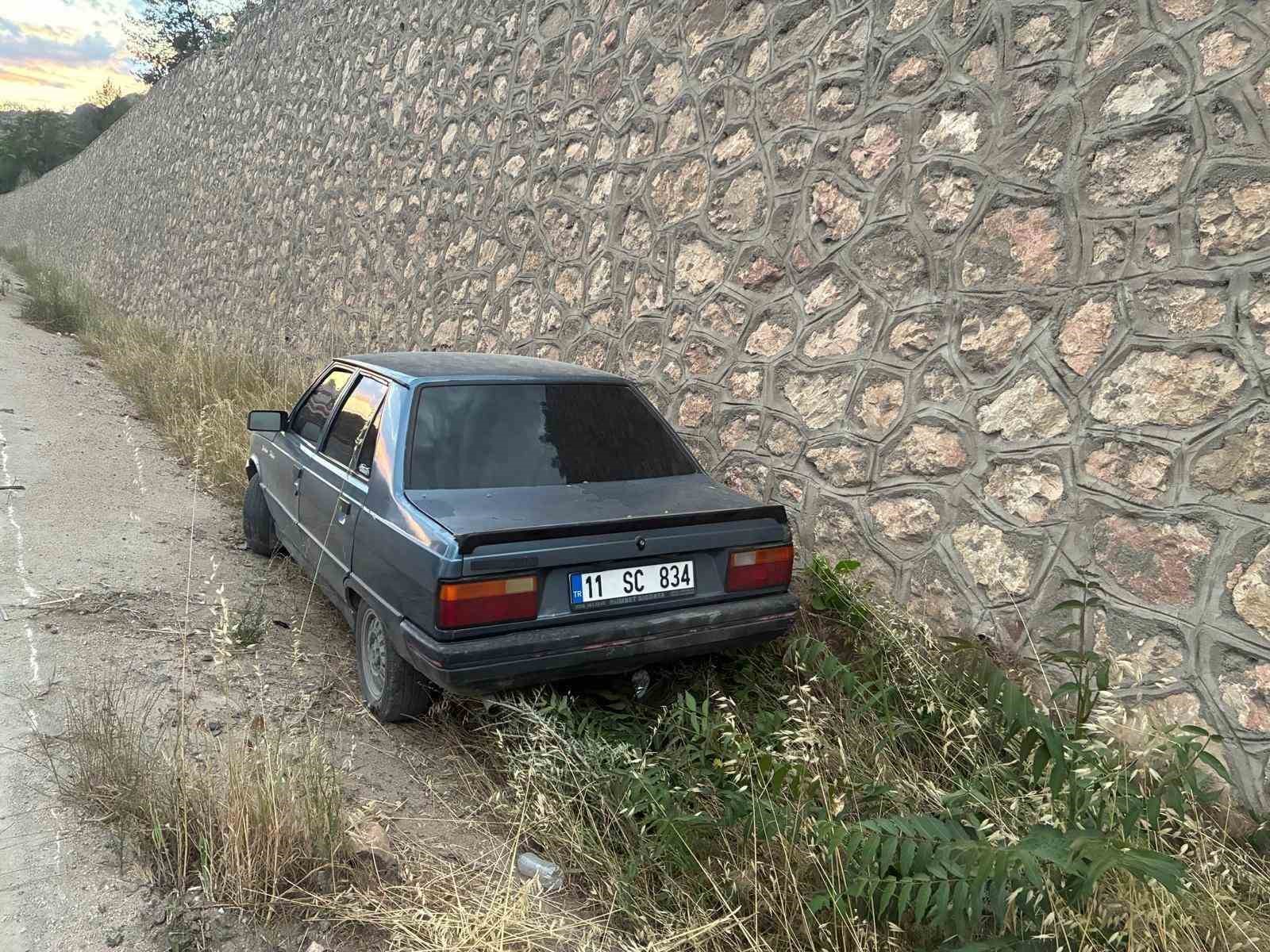Otomobil şarampole uçtu: 1 yaralı