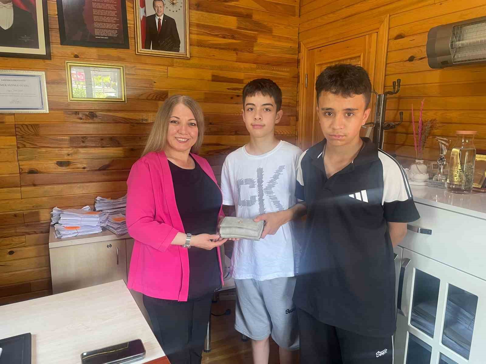 Eskişehir&rsquo;de &ccedil;ocuklardan &ouml;rnek davranış