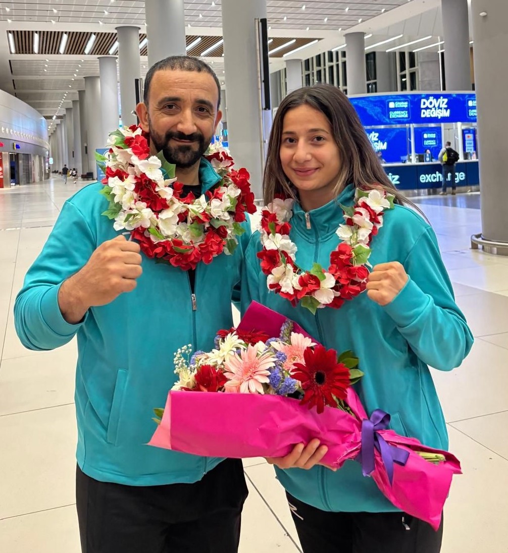 Vanlı muay thai sporcularından Brezilya&rsquo;da d&uuml;nya derecesi