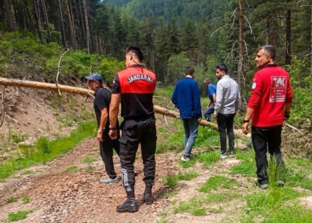 Beypazarı&rsquo;ndaki arama &ccedil;alışmalarına Eskişehir&rsquo;den katılan ekipler d&ouml;nd&uuml;