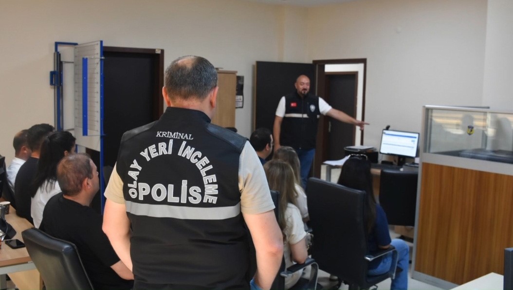 Kırklareli&rsquo;nde N&uuml;fus M&uuml;d&uuml;rl&uuml;ğ&uuml; personeline parmak izi eğitimi verildi