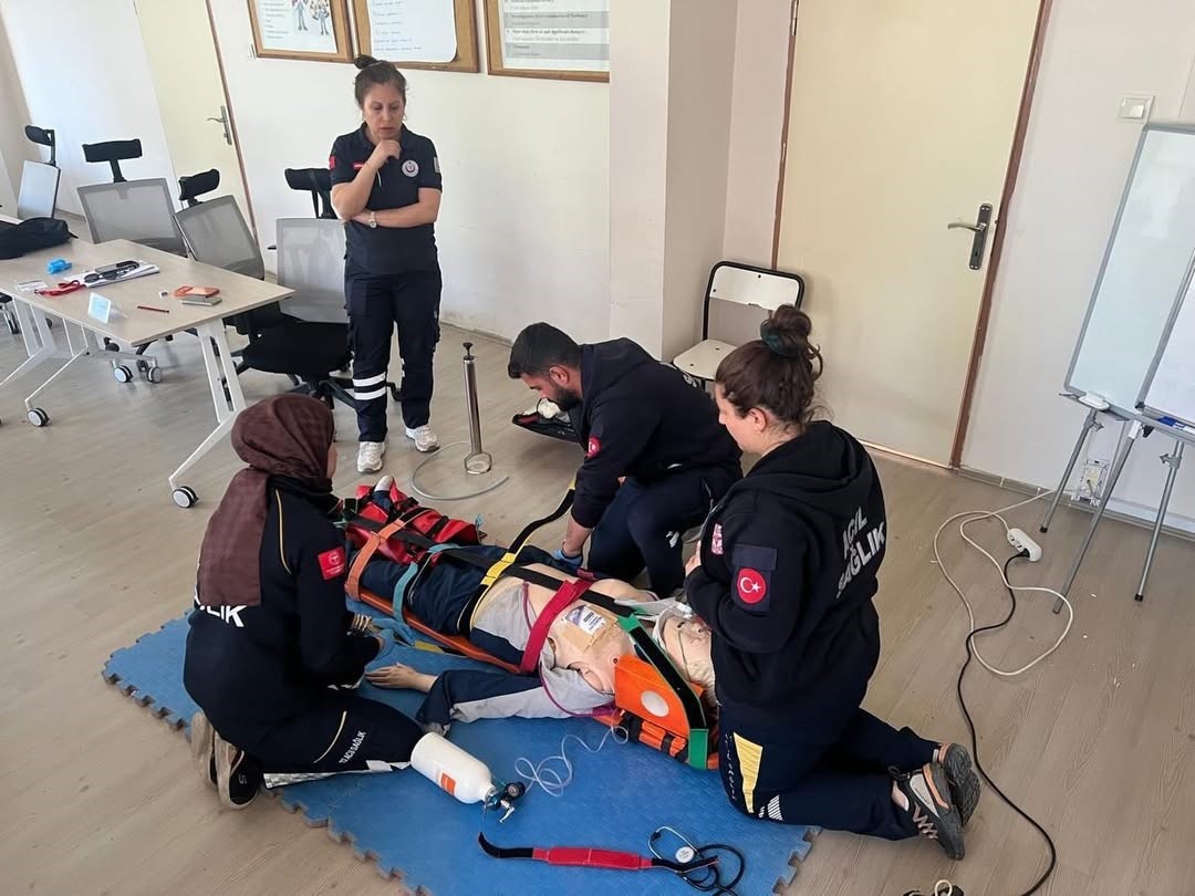 &Ccedil;anakkale&rsquo;de 112 personeline TİLYAD eğitimi