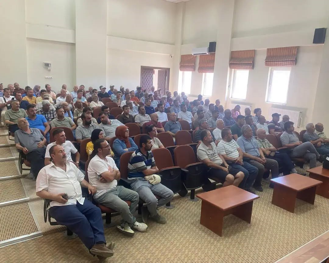 Aydınlı &ccedil;ift&ccedil;ilere &rsquo;bitki koruma&rsquo; eğitimi