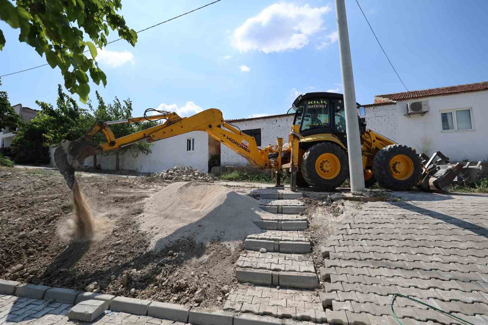 Şehzadeler&rsquo;de 20 bin metrekare kilit parke taşı d&ouml;şenecek