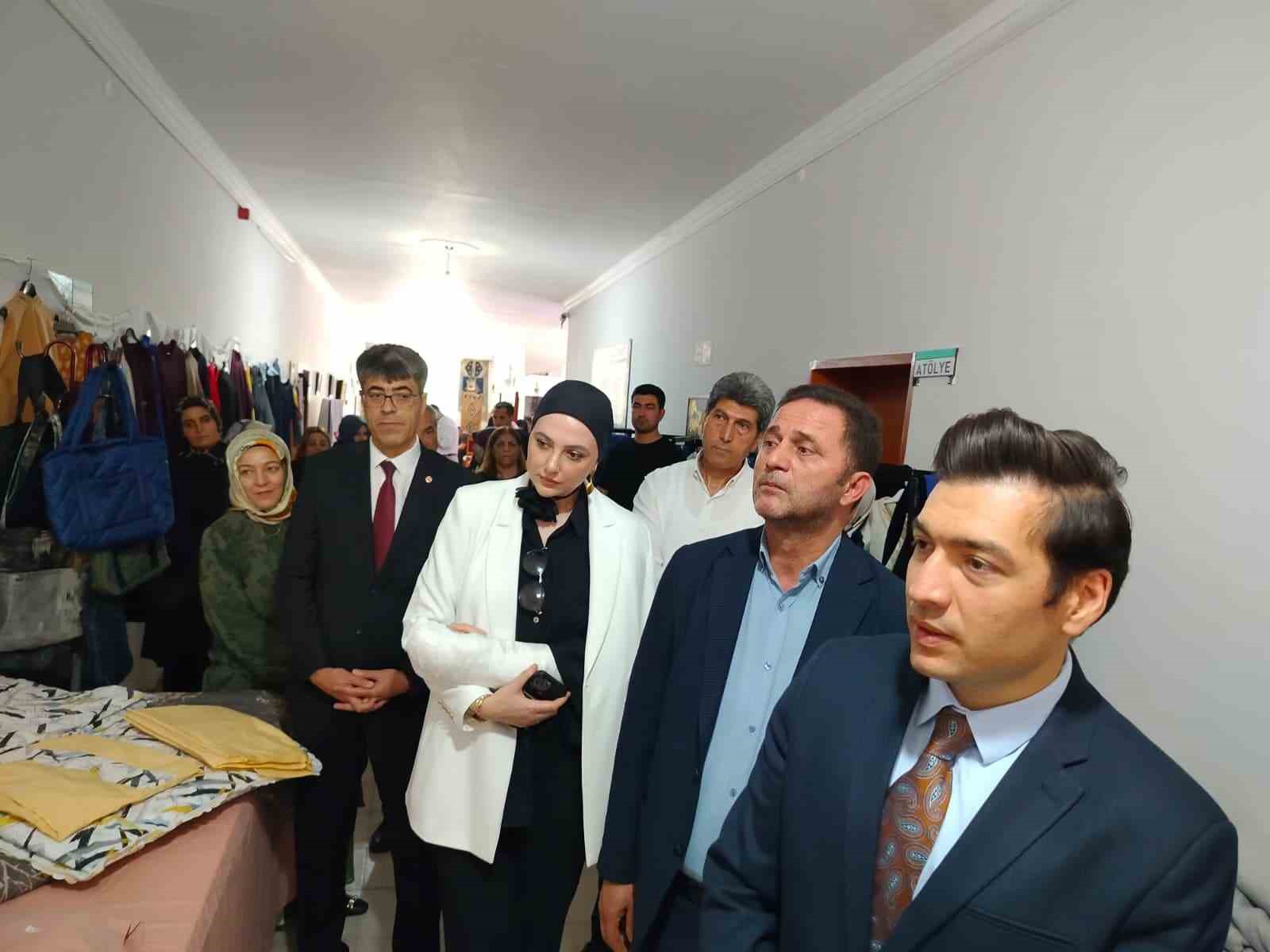 Keban&rsquo;da el emeği &uuml;r&uuml;nler g&ouml;r&uuml;c&uuml;ye &ccedil;ıktı