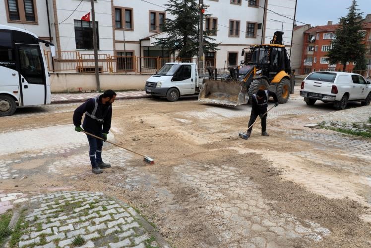 S&ouml;ğ&uuml;t Belediyesinden altyapı mesaisi