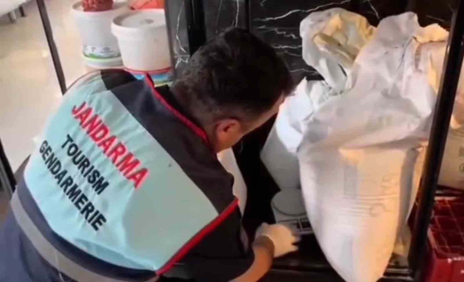 Aydın merkezli 3 ilde &rsquo;torbacı&rsquo; operasyonu: 13 g&ouml;zaltı
