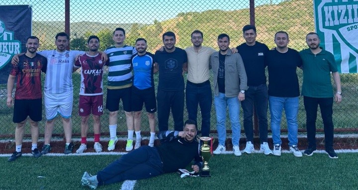 Kızıl&ccedil;ukur K&ouml;y&uuml;&rsquo;nde futbol turnuvası ger&ccedil;ekleştirildi