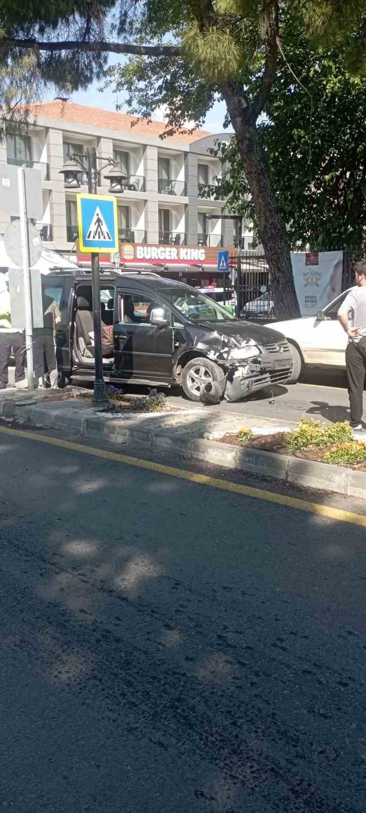 Menteşe&rsquo;de trafik kazası: 1 yaralı