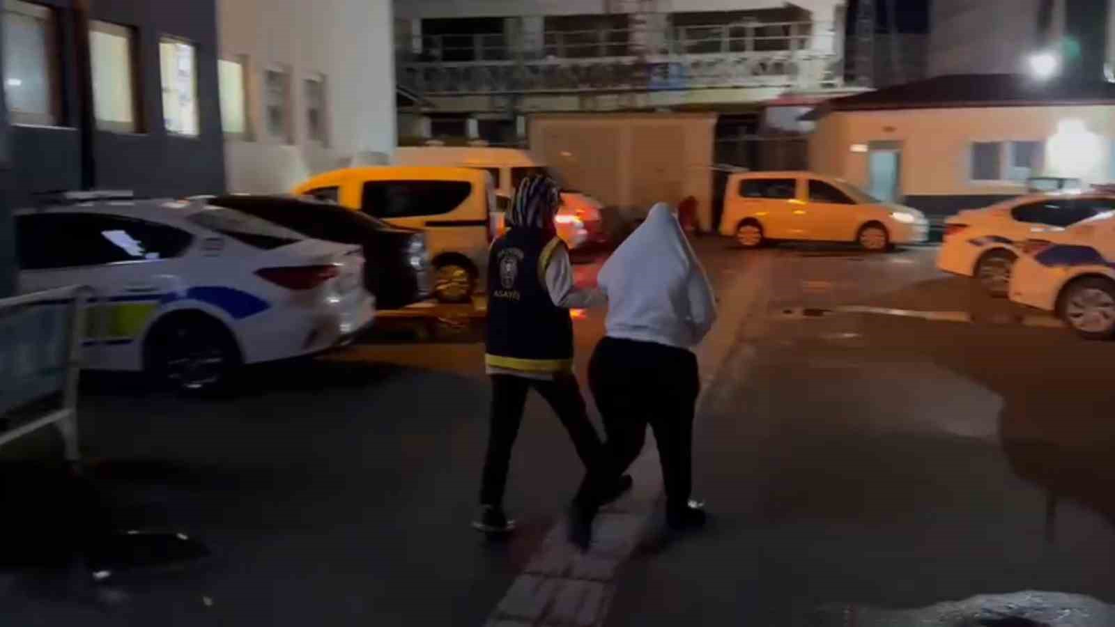 İskenderun&rsquo;da fuhuş operasyonu; 3 g&ouml;zaltı