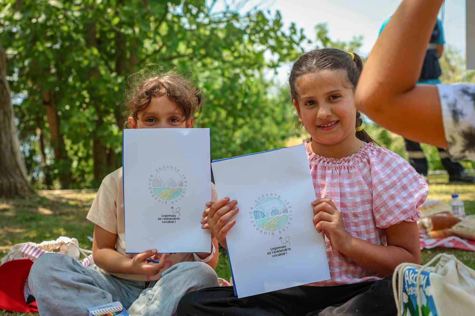 İlkokul &ouml;ğrenciler Sapanca G&ouml;l&uuml;&rsquo;n&uuml; ilk kez g&ouml;rd&uuml;