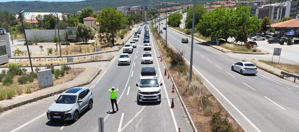 Muğla&rsquo;da 9 g&uuml;nl&uuml;k Bayram mesaisinde 37 bin ara&ccedil; kontrol edildi