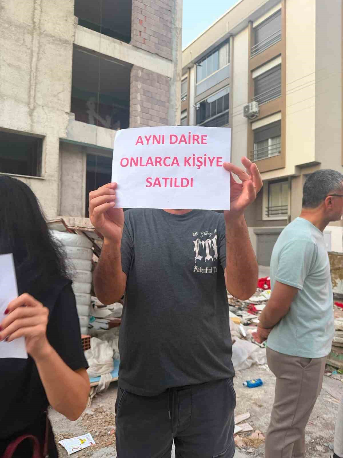 İzmir&rsquo;de &rsquo;topraktan satış&rsquo; mağduriyeti: Aynı parsel &uuml;zerinden &ccedil;ok sayıda kişiye satış yapıldığı iddiası