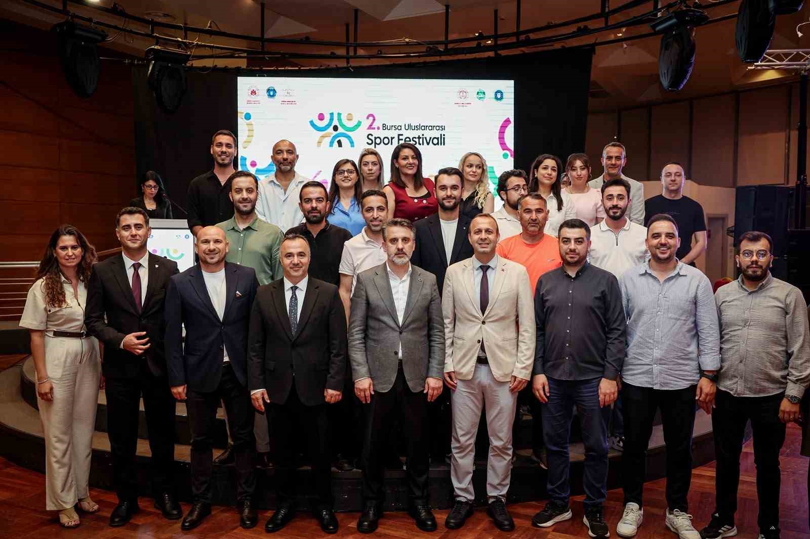 Başkan Vekili Biba: "&Ccedil;ocukların sporla b&uuml;y&uuml;d&uuml;ğ&uuml; bir Bursa i&ccedil;in &ccedil;alışıyoruz"