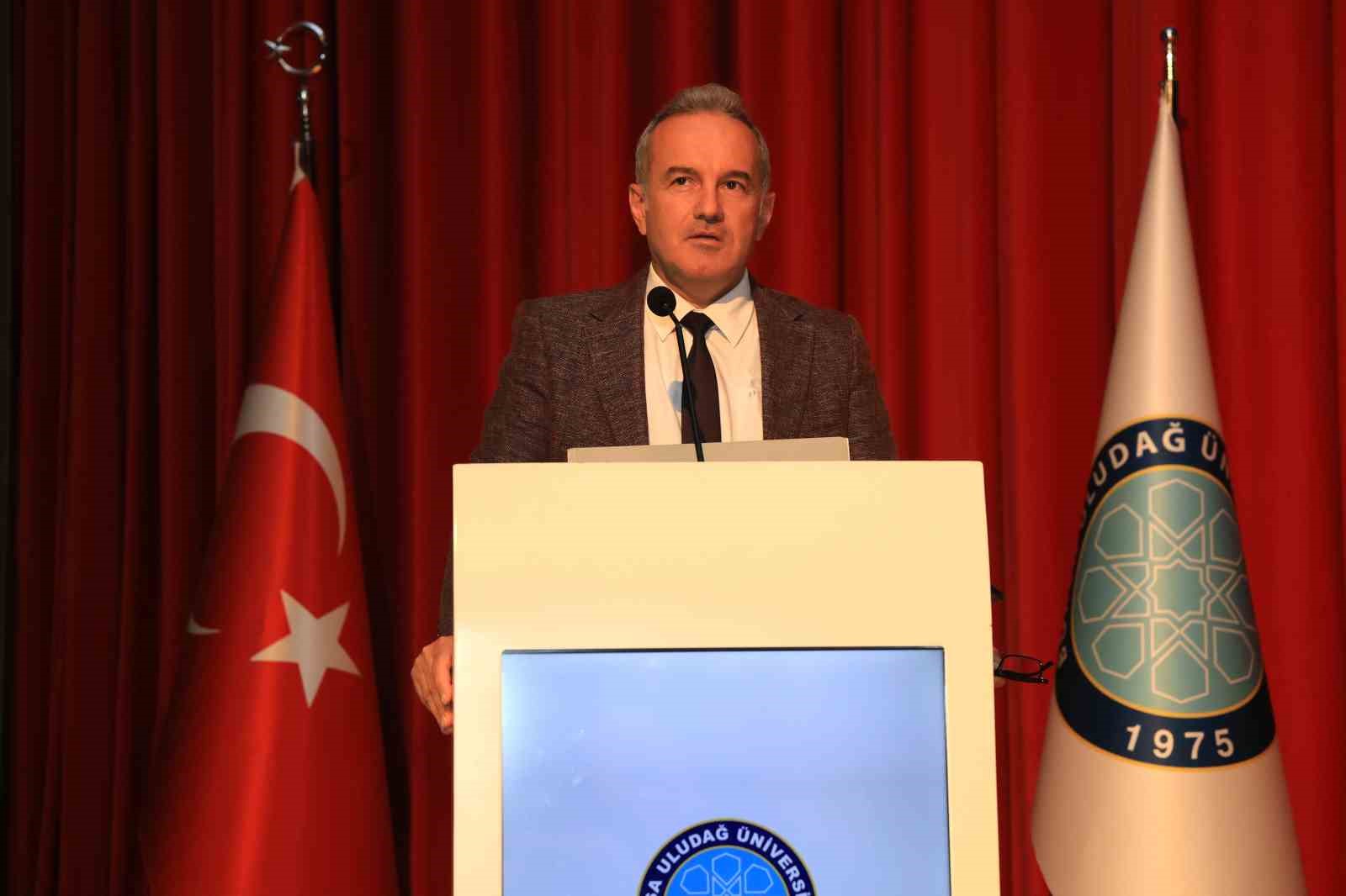 BU&Uuml;&rsquo;de "L&acirc;mi&icirc; &Ccedil;elebi&rsquo;nin Kaleminden Bursa" belgeseli izleyiciyle buluştu