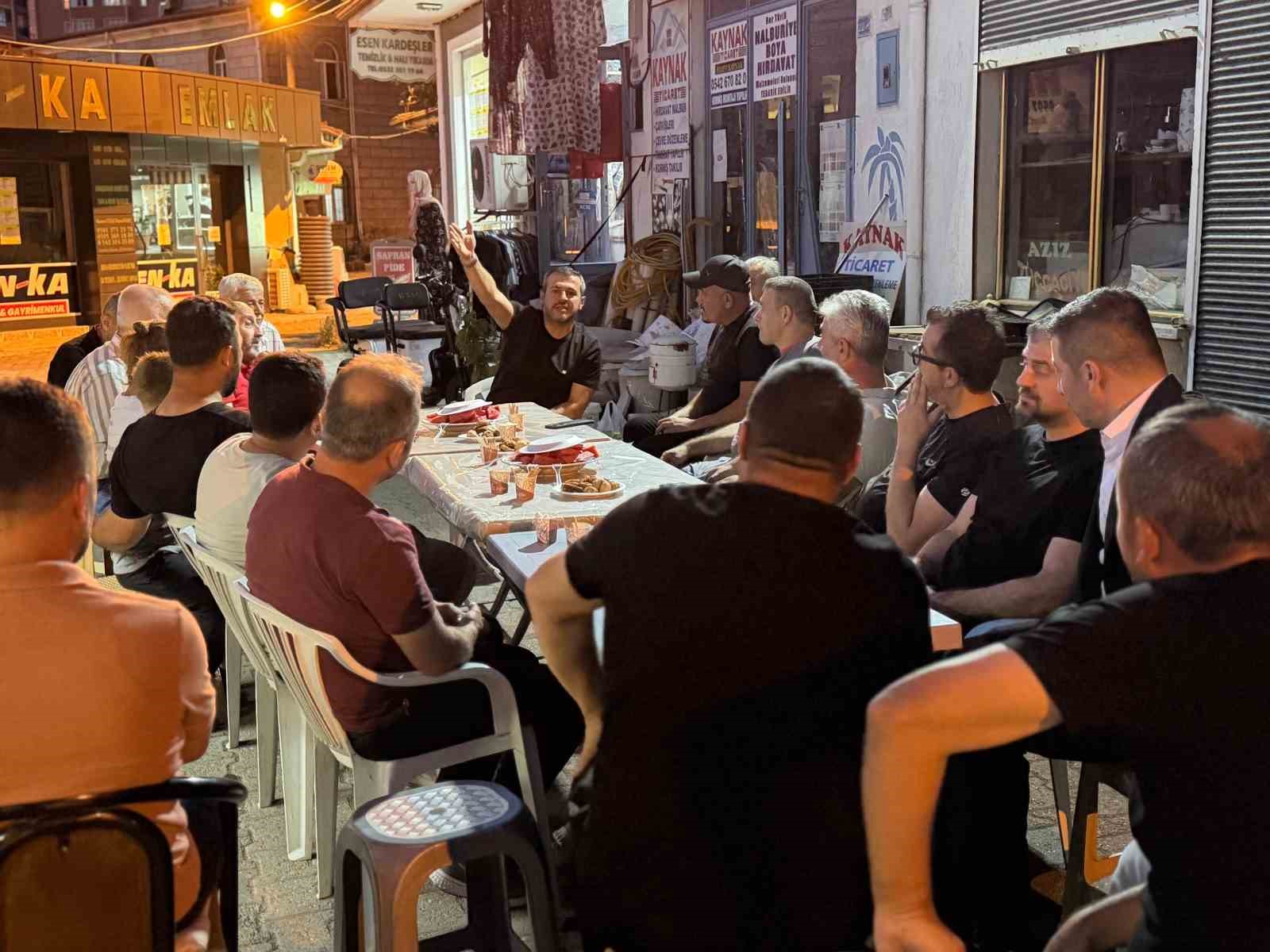 5000 Evler&rsquo;de &ccedil;aylar i&ccedil;ildi, mahalle ve Karab&uuml;k konuşuldu