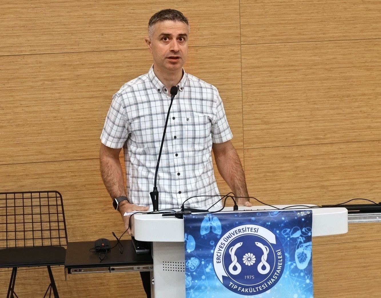 ER&Uuml;&rsquo;de, &lsquo;Beyin &Ouml;l&uuml;m&uuml; Tanısı ve Don&ouml;r Bakımında G&uuml;ncel Yaklaşımlar Sempozyumu&rsquo; d&uuml;zenlendi