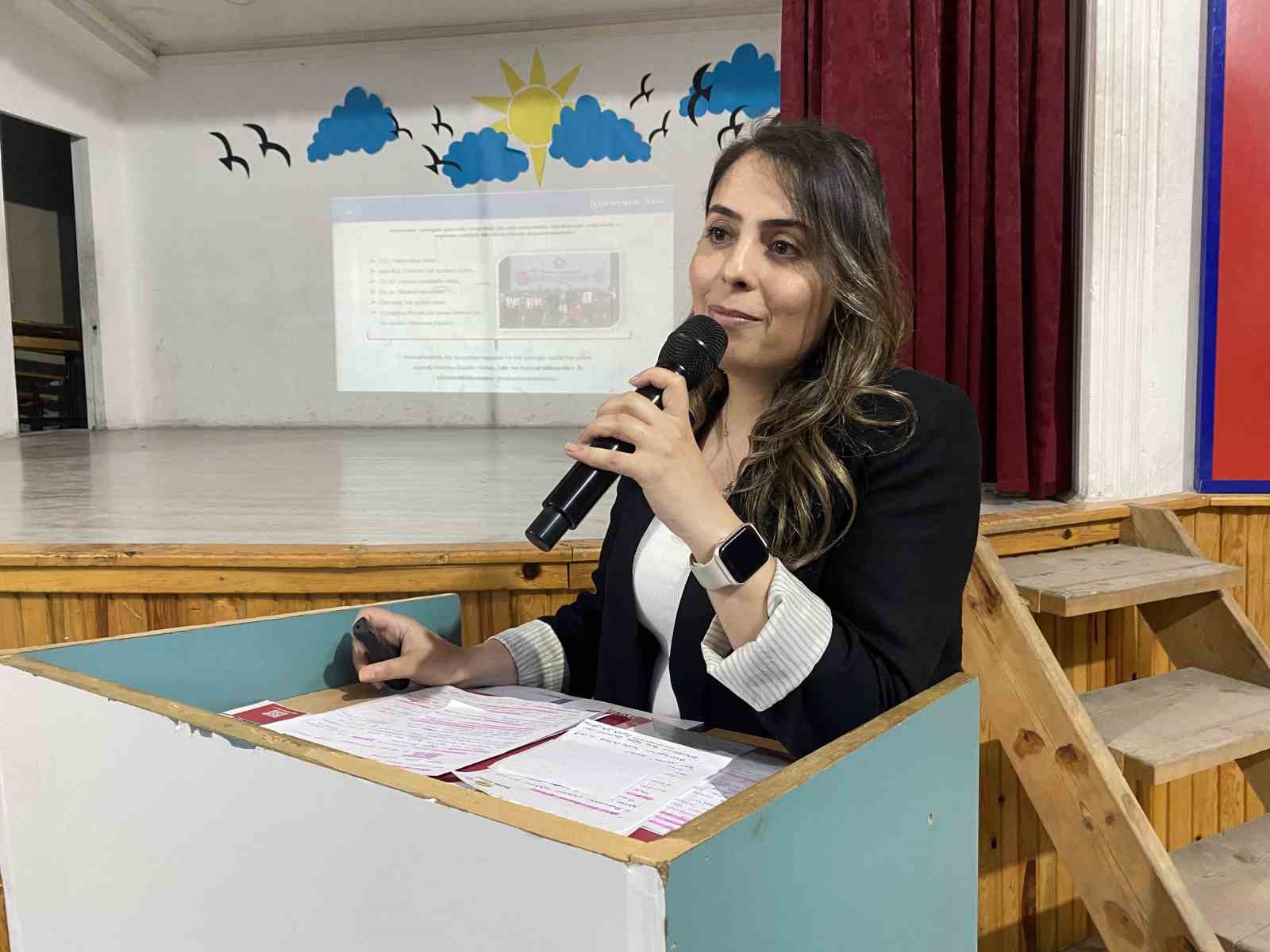 Bağımlılıkla m&uuml;cadelede ailelere hayati eğitim