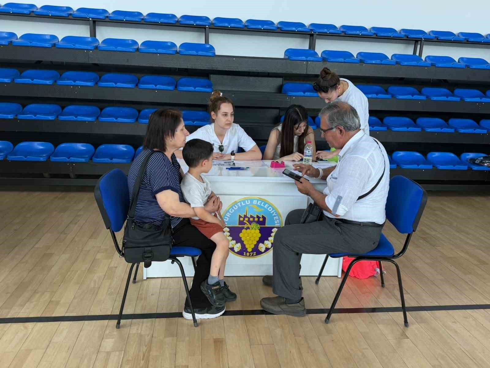 Turgutlu Belediyesinin yaz ve k&uuml;lt&uuml;r kurslarına b&uuml;y&uuml;k talep