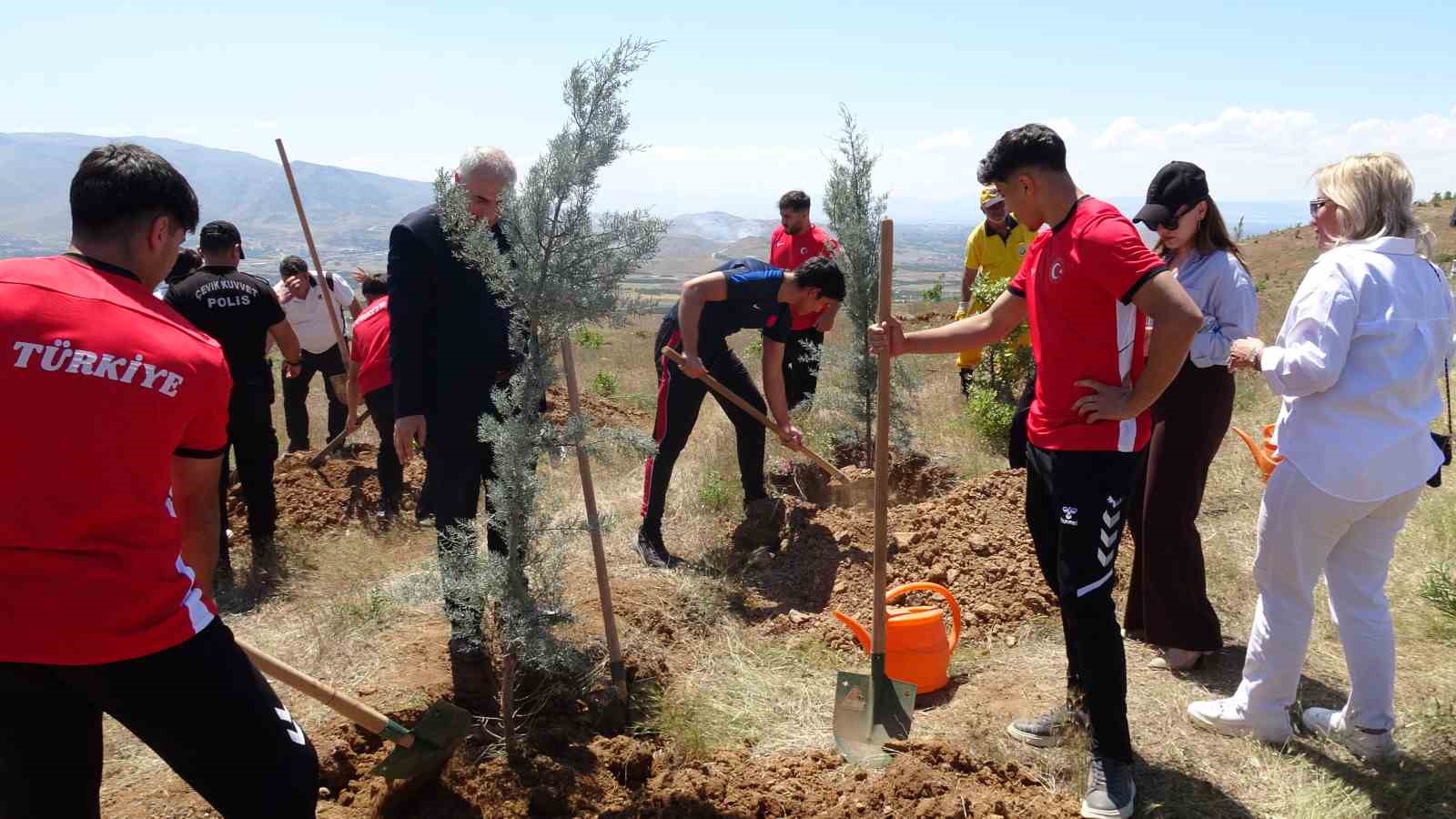 T&uuml;rkiye G&uuml;reş Federasyonu Hatıra Ormanı Malatya&rsquo;da t&ouml;renle a&ccedil;ıldı