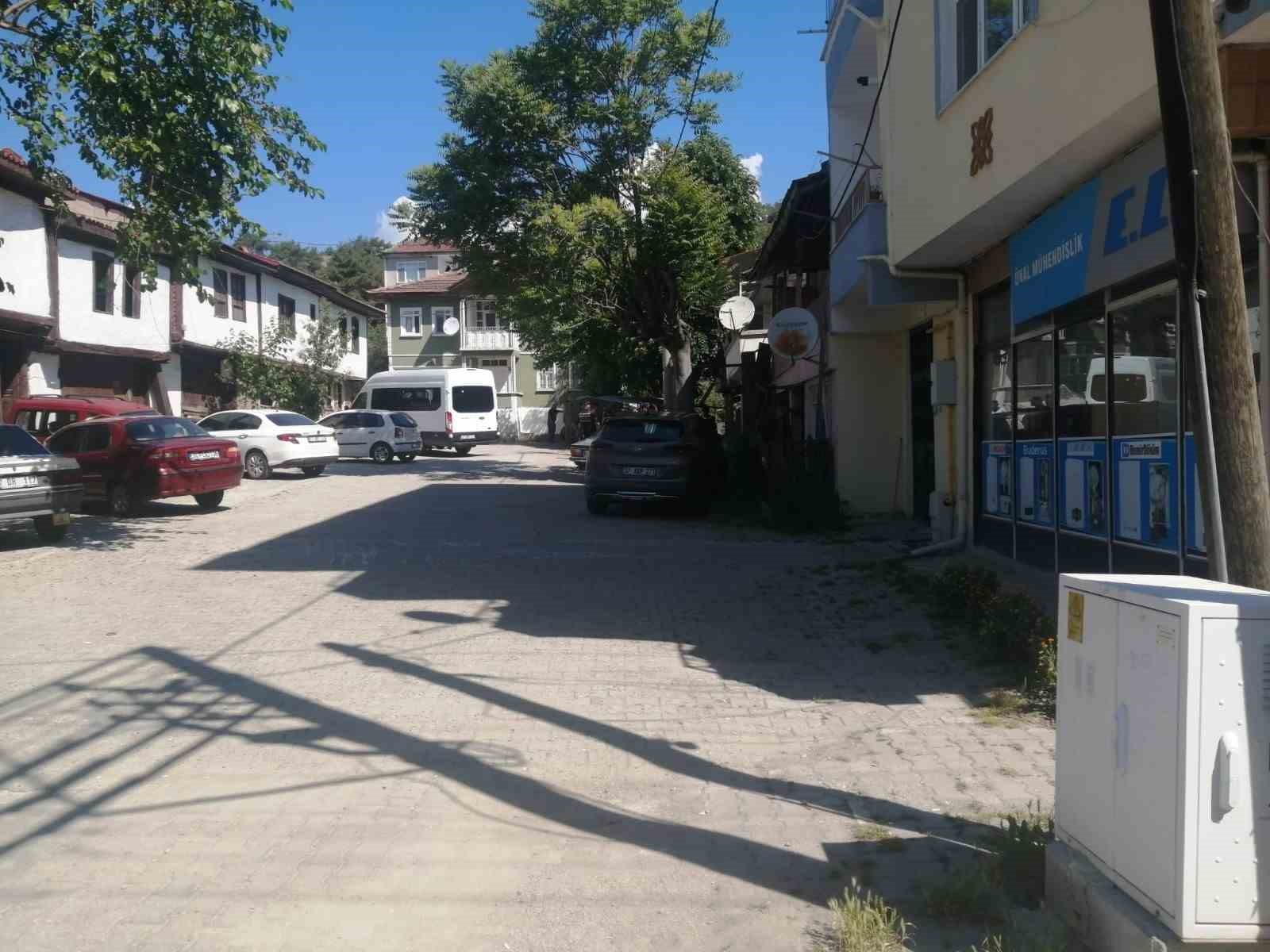 Kastamonu&rsquo;da uyuşturucu operasyonu: 2 g&ouml;zaltı