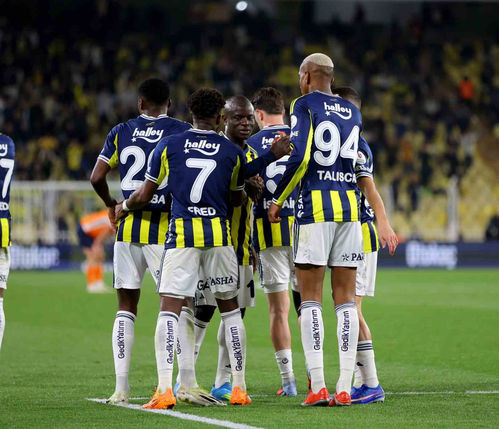 Fenerbah&ccedil;e, sezonu Ey&uuml;pspor ma&ccedil;ıyla kapatacak
