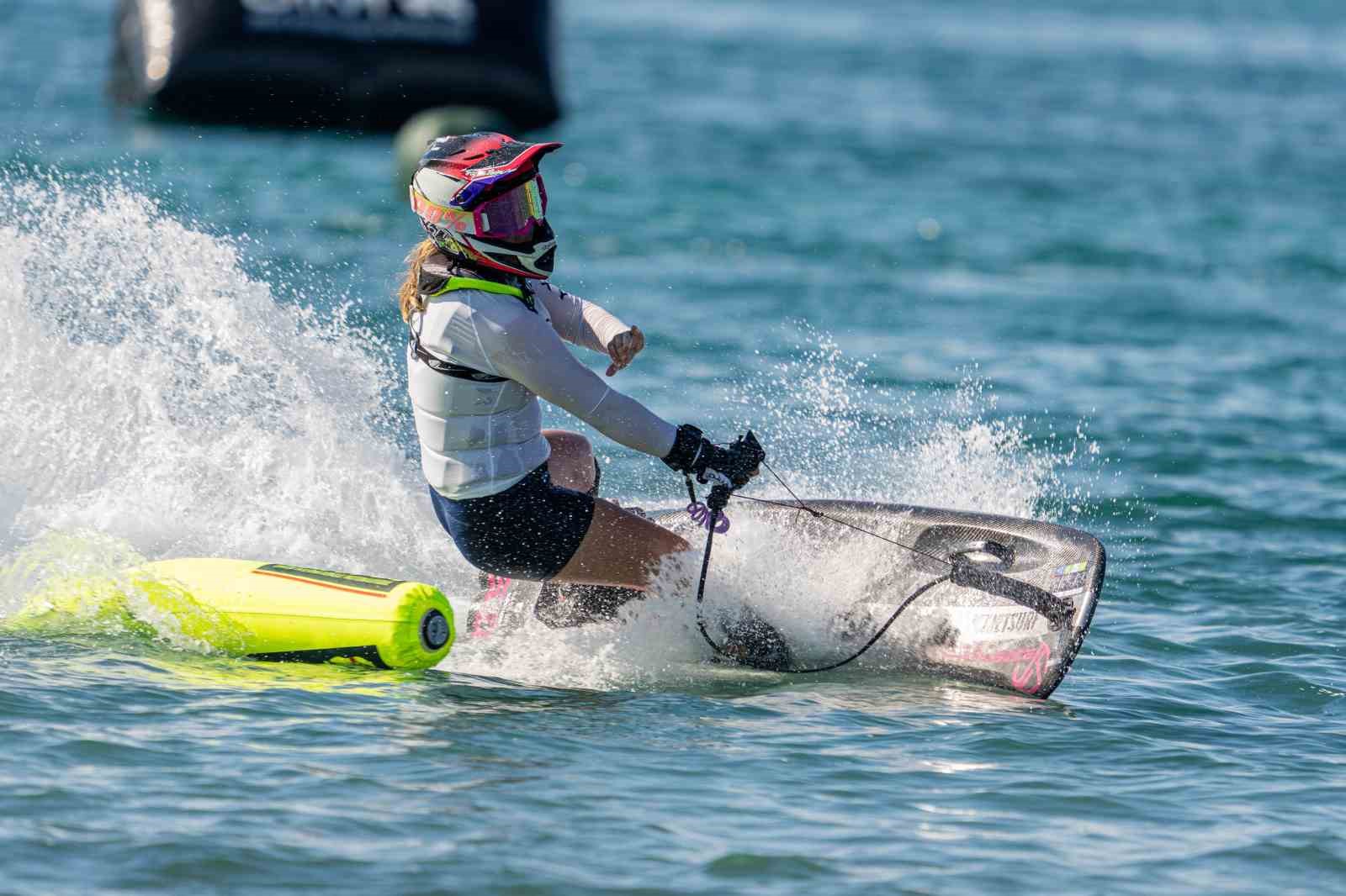 D&uuml;nya Motosurf Şampiyonası&rsquo;nda ilk g&uuml;n etap yarışları sona erdi