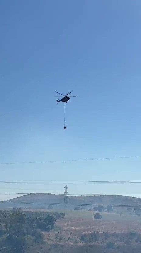 Karacabey&rsquo;de engebeli arazide yangın