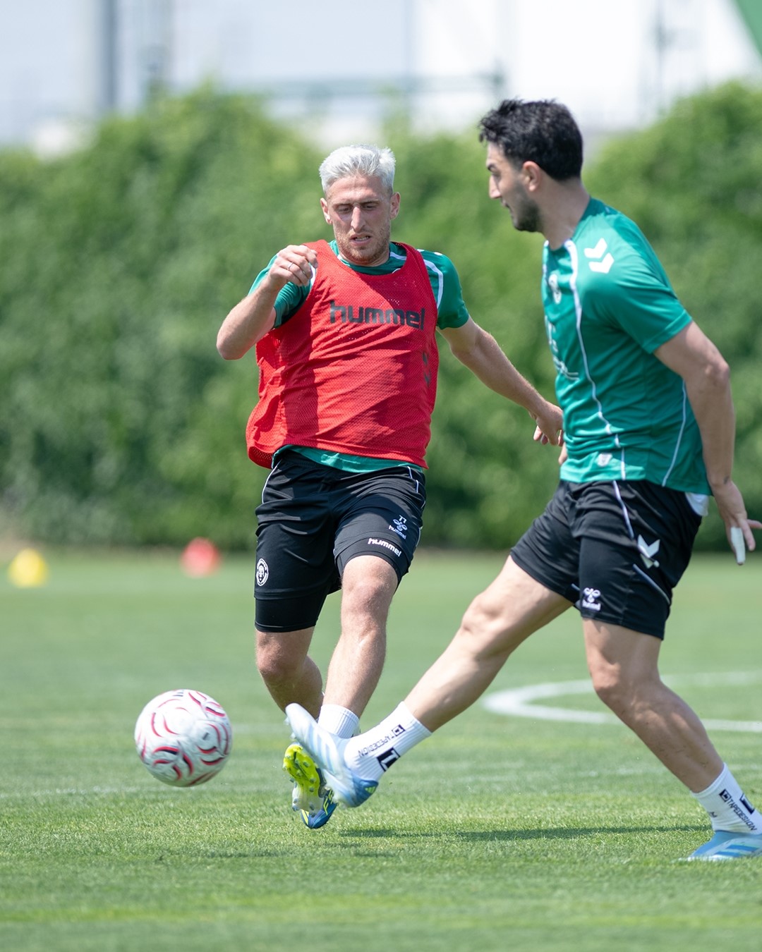 Konyaspor, yeni sezon hazırlıklarını s&uuml;rd&uuml;r&uuml;yor