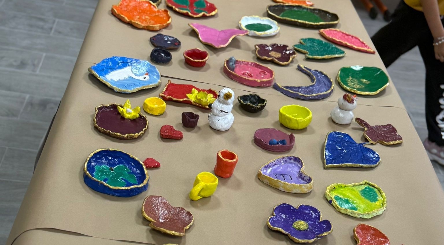 Atıkları sanat eserine d&ouml;n&uuml;şt&uuml;rd&uuml;ler