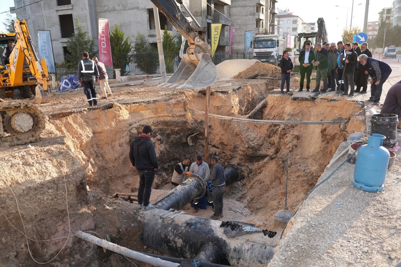 Adıyaman&rsquo;da 6 ayda 68 bin metreyi aşan altyapı hattı tamamlandı