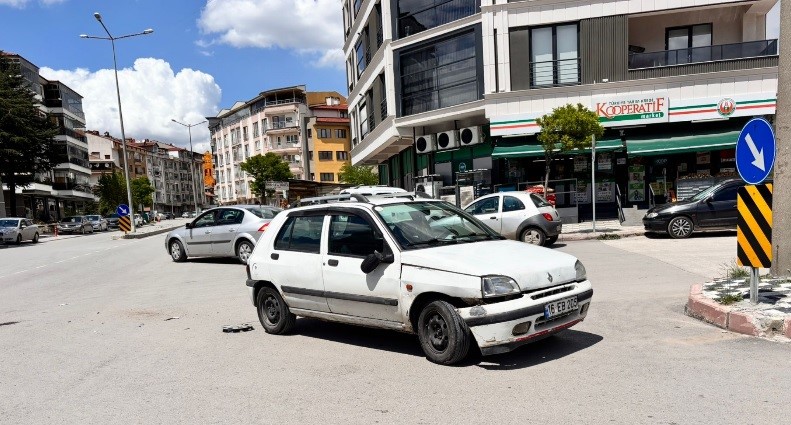 Tavşanlı&rsquo;da trafik kazası: 1 yaralı