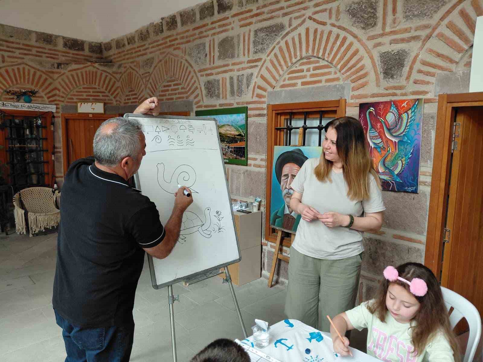 Tarihi Kurşunlu Han&rsquo;da sanatın izinde yeni yetenekler yetişiyor