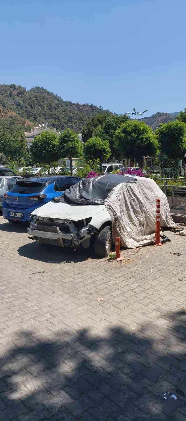 Marmaris&rsquo;te terk edilmiş ara&ccedil;lar ve hurdalar toplanacak