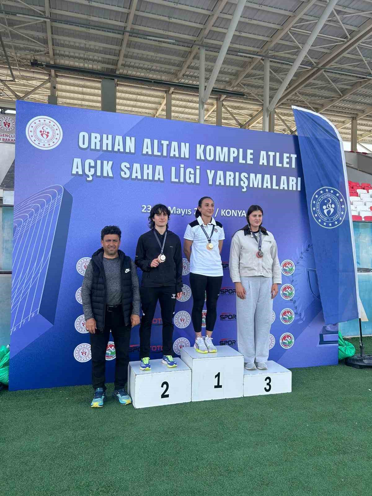 Aydınlı sporculardan Konya&rsquo;da madalya yağmuru