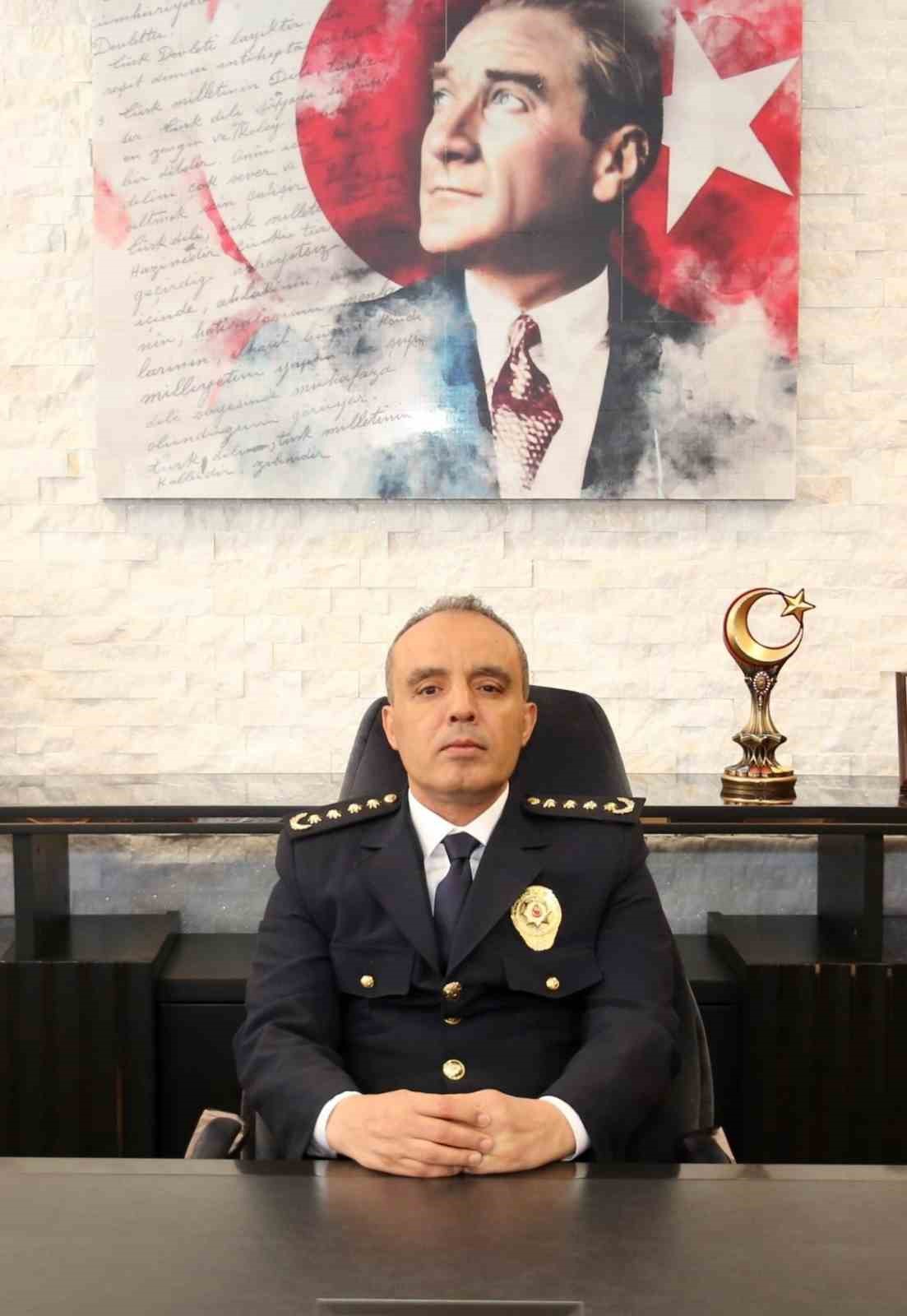 Erol&rsquo;dan mahalle aralarına park eden tır ve kamyon s&uuml;r&uuml;c&uuml;lerine &ouml;nemli uyarı: