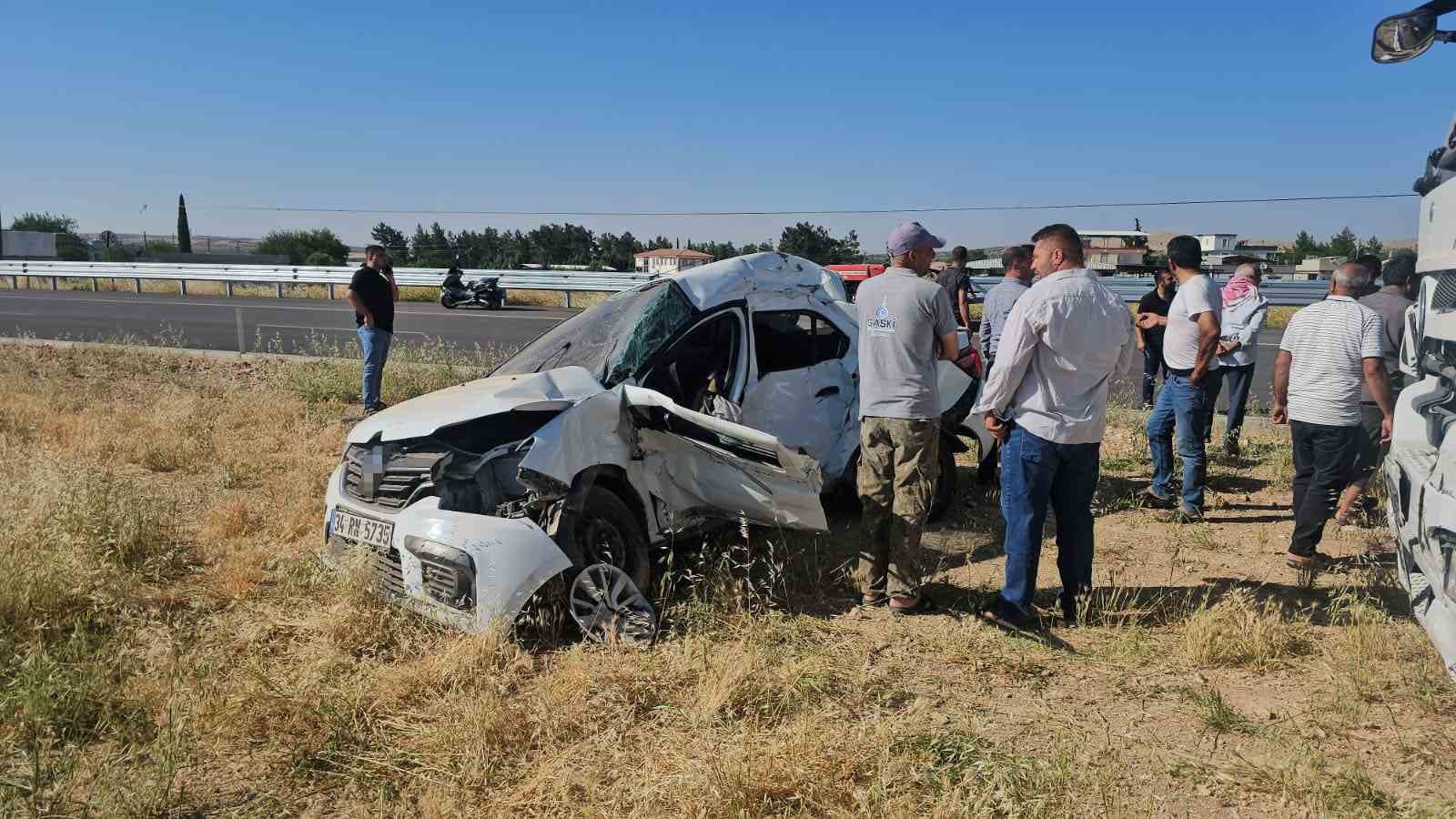 Gaziantep&rsquo;te YKS yolunda feci kaza: 1&rsquo;i ağır 2 &ouml;ğrenci yaralandı