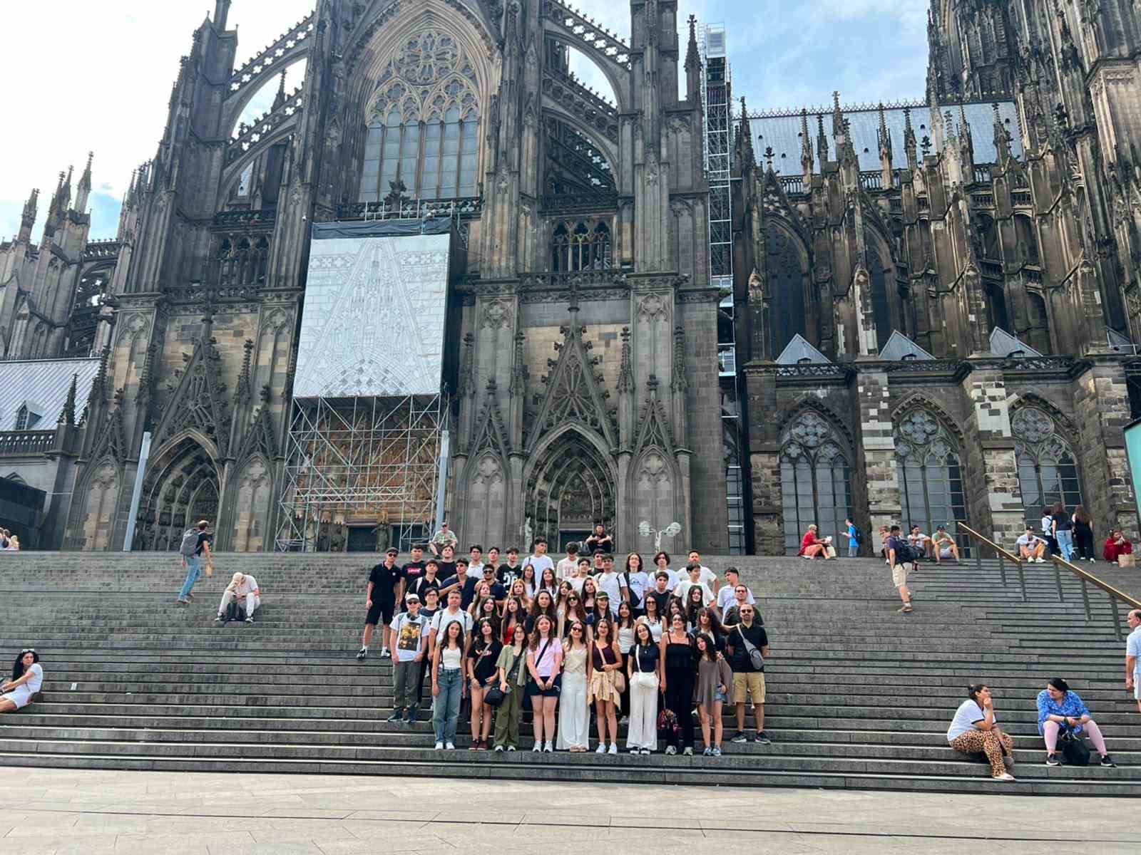 Menteşe Anadolu Lisesinden, Uluslararası Bilim ve K&uuml;lt&uuml;r yolculuğu