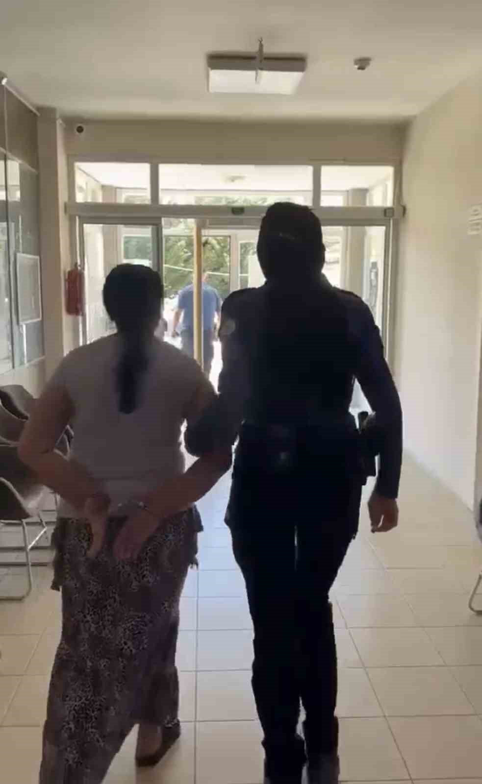 18 yıl 9 ay hapis cezasıyla aranan h&uuml;k&uuml;ml&uuml; Karacabey&rsquo;de yakalandı