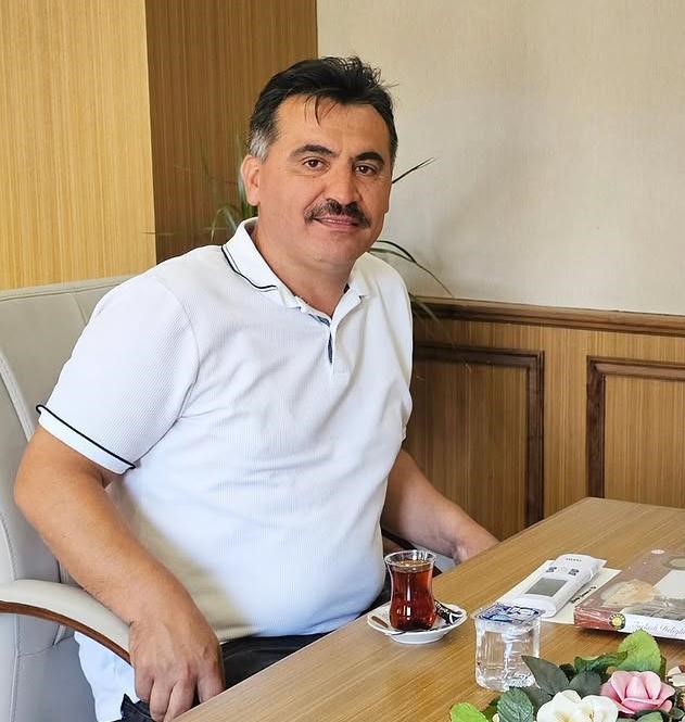 Muhtar evinin garajında &ouml;l&uuml; bulundu