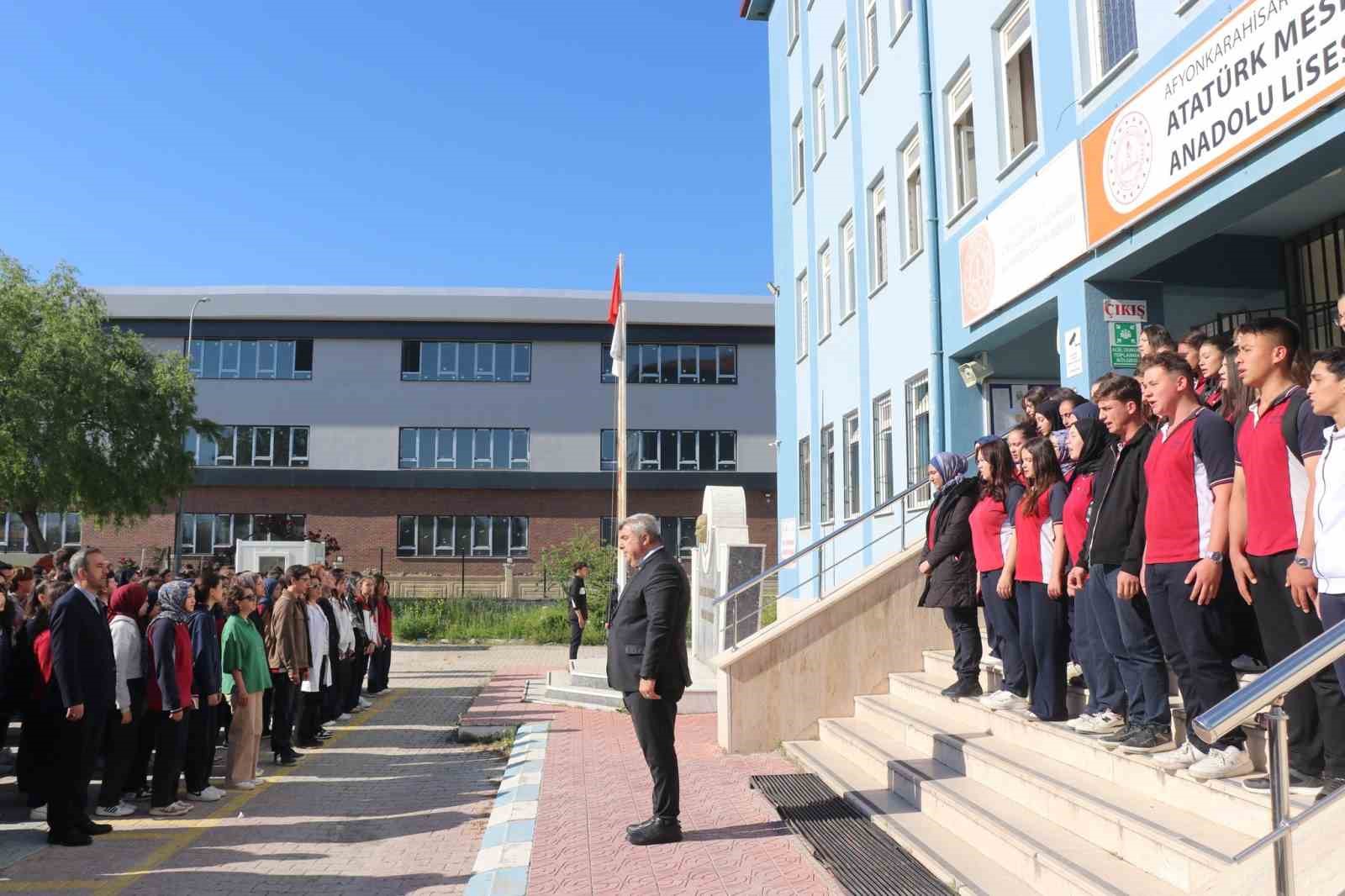 Bayram tatili sonrası eğitim ve &ouml;ğretim yeniden başladı