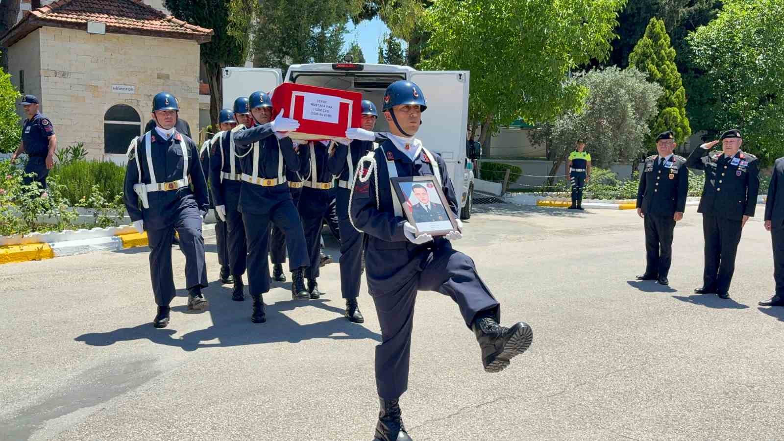 Motosiklet kazasında hayatını kaybeden jandarma personeline son g&ouml;rev
