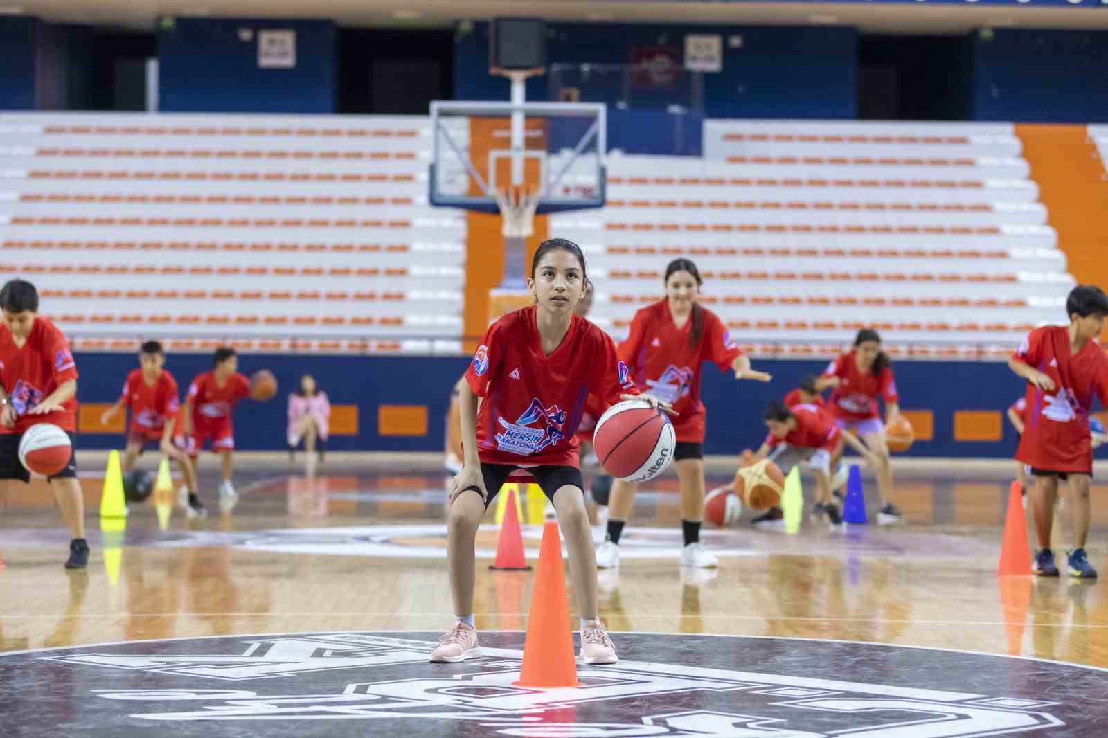 Mersin&rsquo;de &ouml;ğrenciler yaz tatilini dolu dolu ge&ccedil;irecek