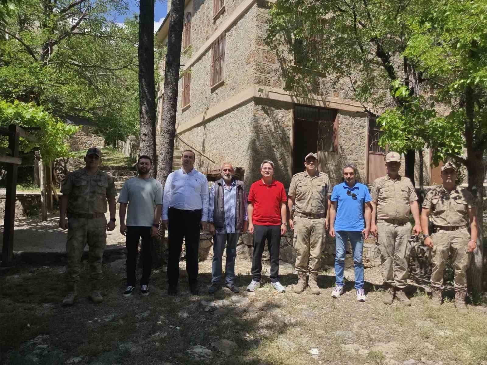 Kaymakam Arıkan, Yeşilyayla ve Yeşilyama&ccedil; k&ouml;ylerinde incelemelerde bulundu